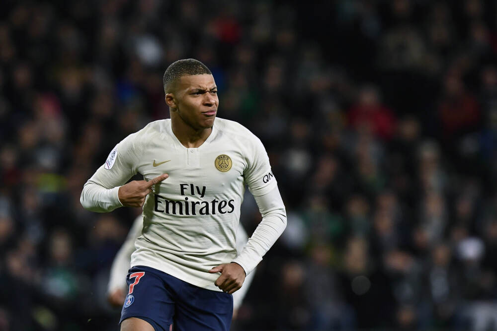 市场延续震荡 资金流向何方？ | 午间论市